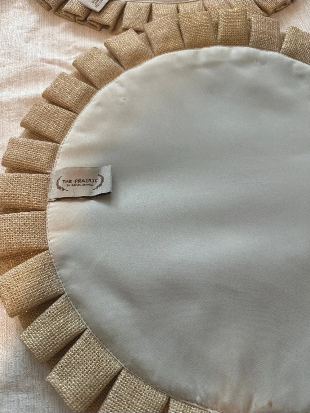 Set of 4 Round Pleated Burlap Placemats - Neutral Tan